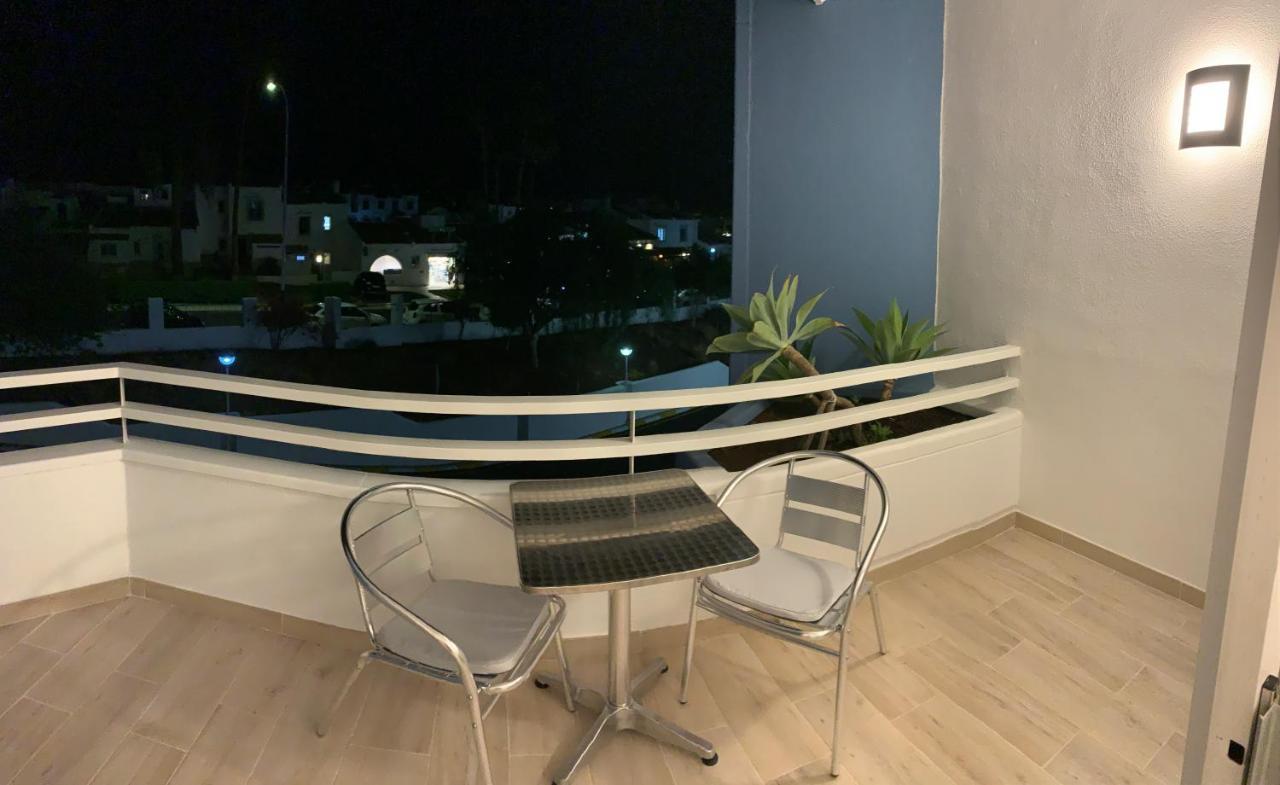 Modern Apartment With Pool In Golf Del Sur ซานมิเกลเดียโบนา ภายนอก รูปภาพ